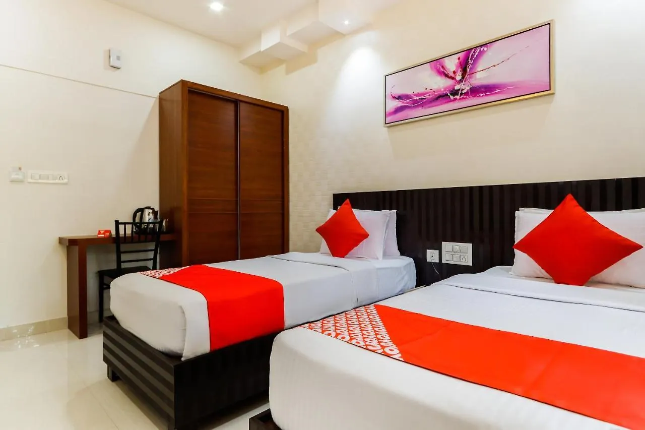Oyo 62647 Hotel Suites 9 Kakkanad