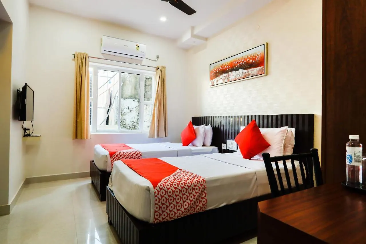 ***  Oyo 62647 Hotel Suites 9 Kakkanad India