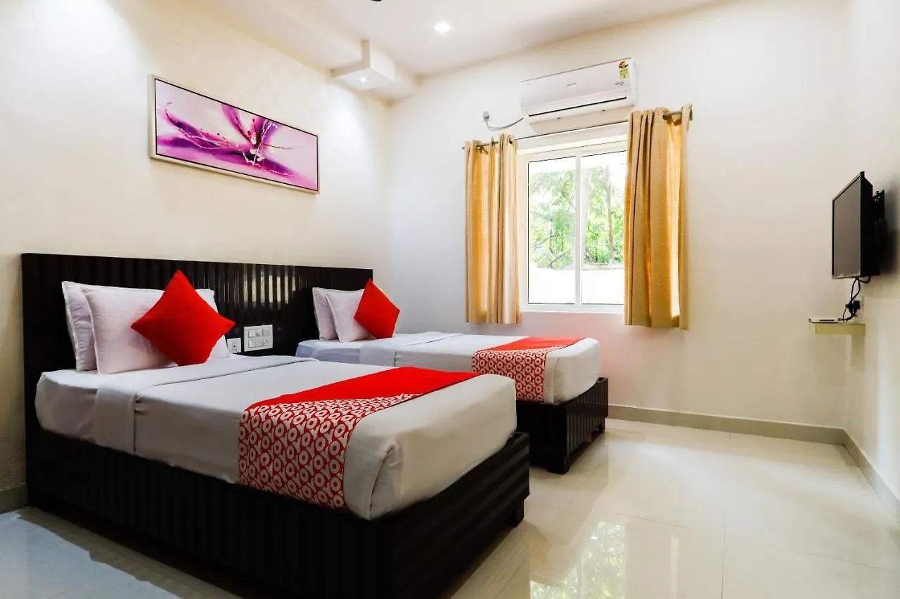Oyo 62647 Hotel Suites 9 Kakkanad