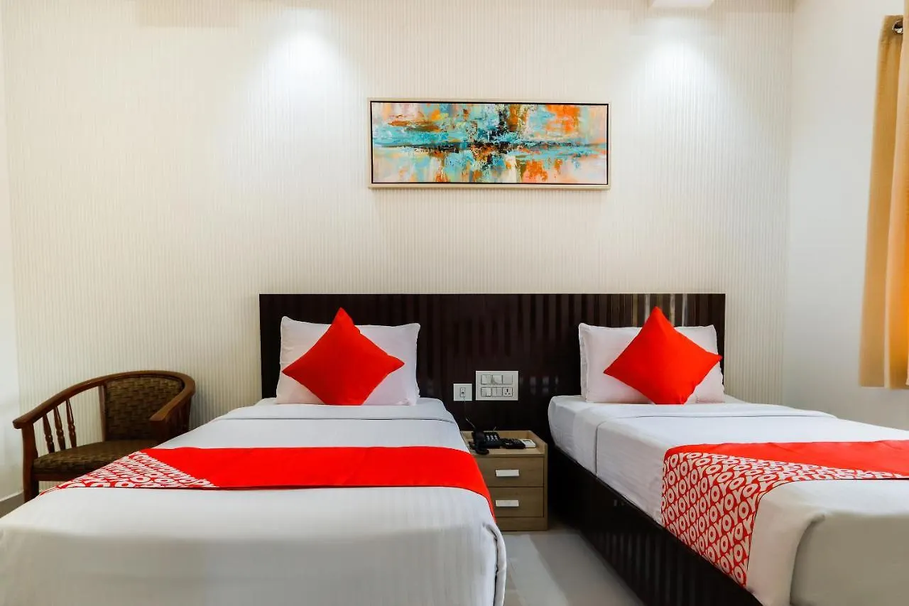 Oyo 62647 Hotel Suites 9 Kakkanad Kochi